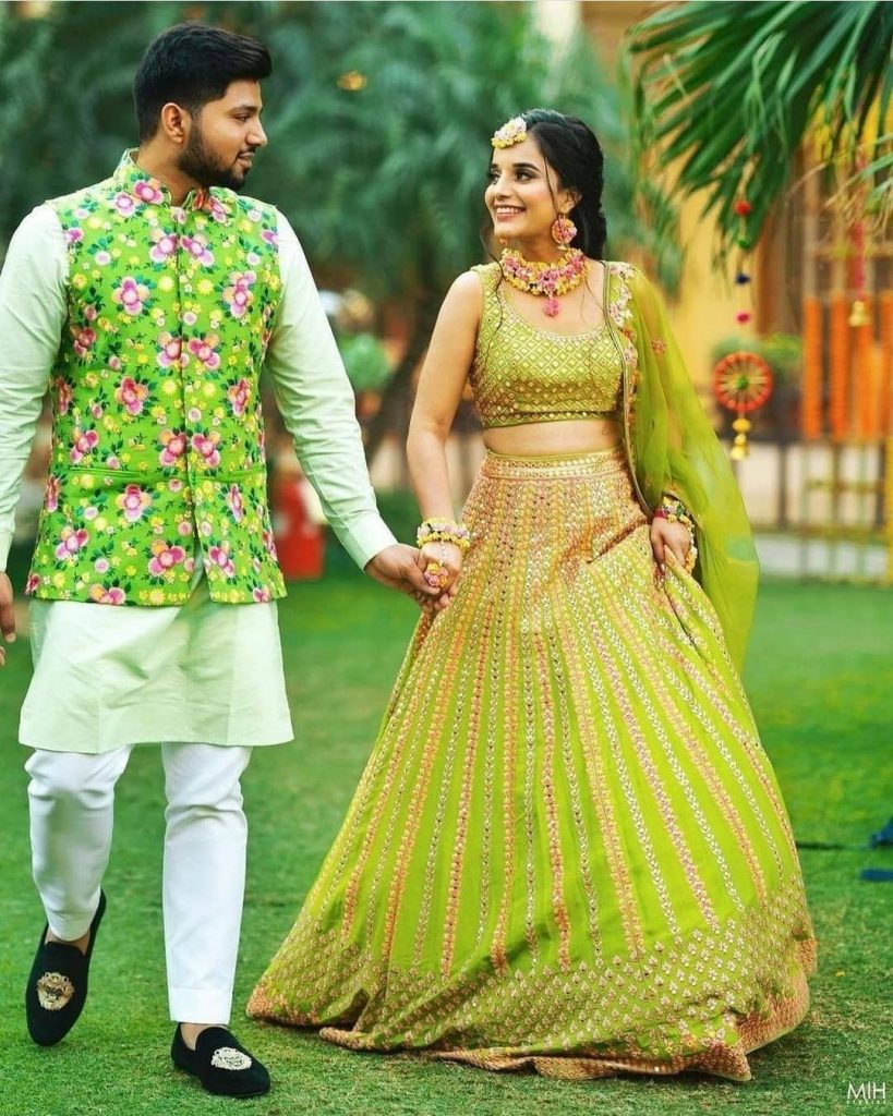 Bride and hotsell groom mehndi dress